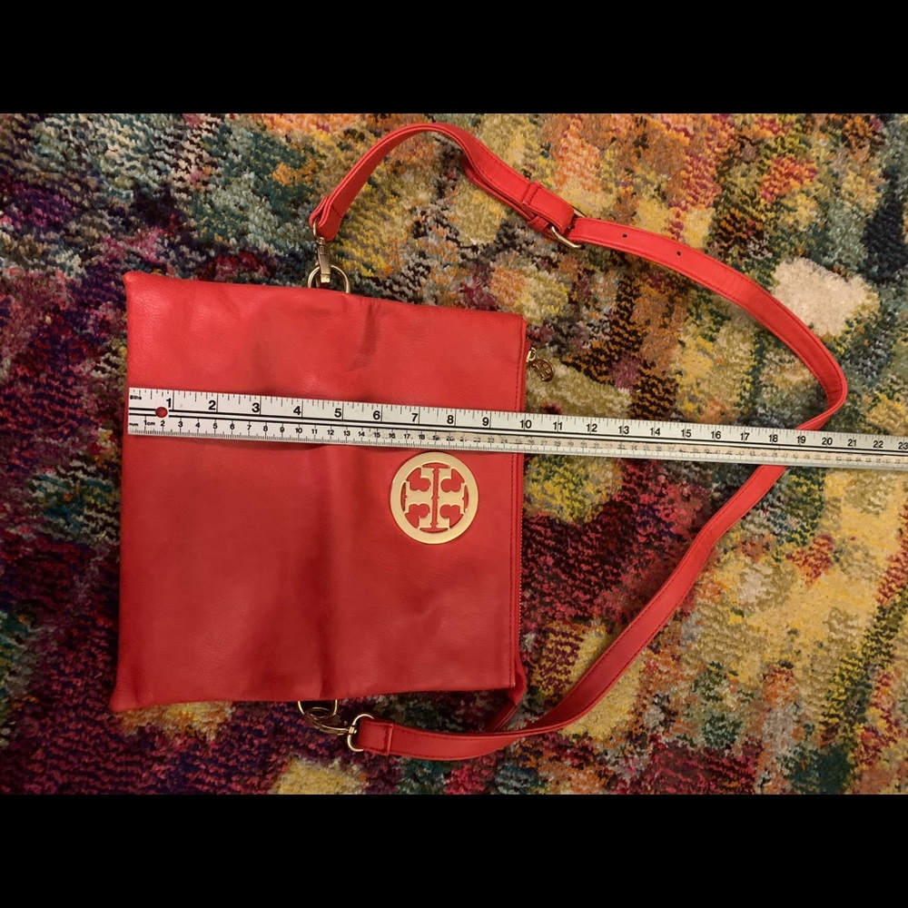 Nearly New Tory Burch Convertible Bag/Crossbody